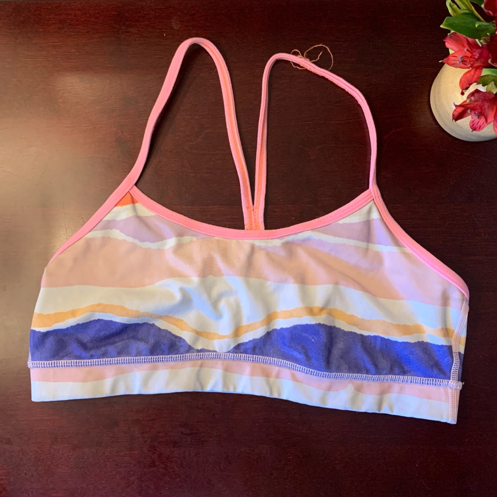 Lululemon Flow Y Sports Bra | Size 8